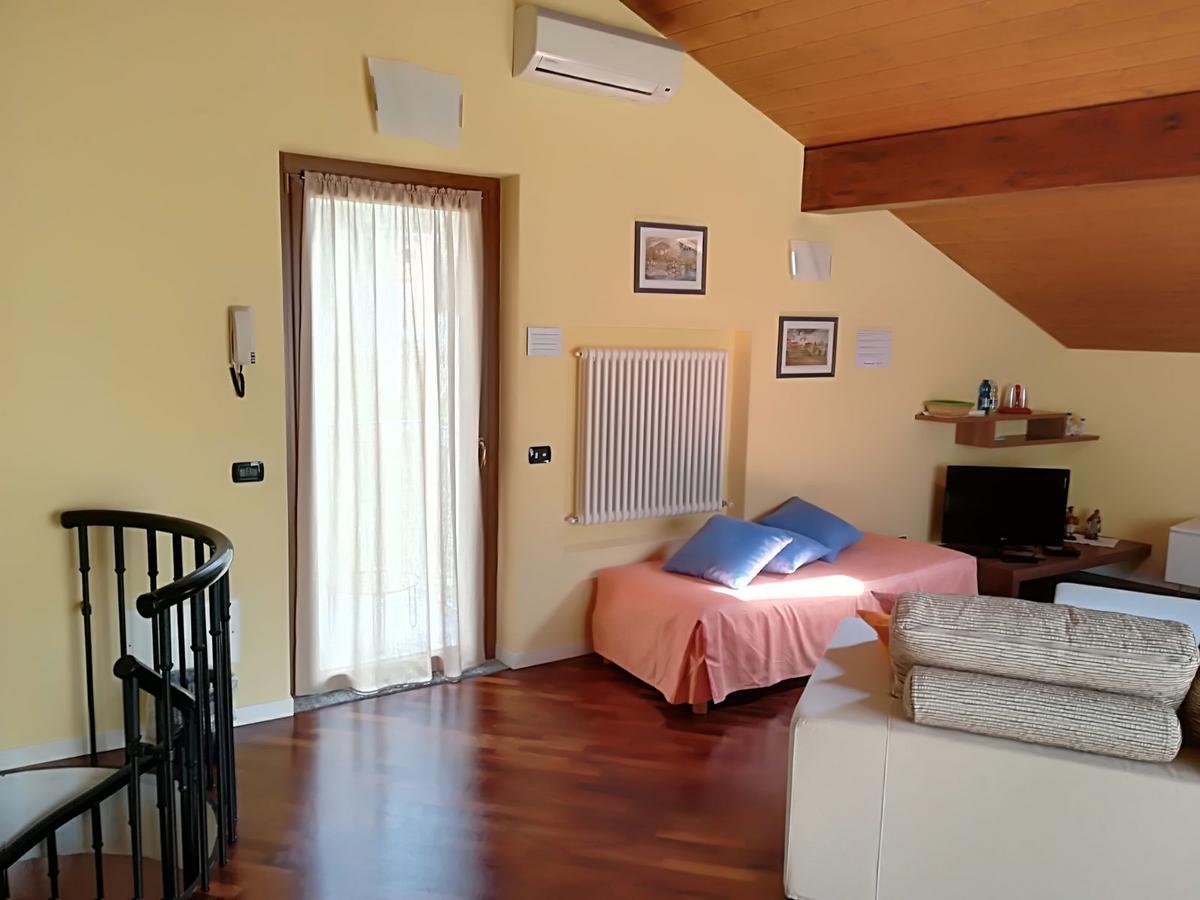 B&B-Foresteria Casa Della Musica Lake Como Mandello del Lario Exteriér fotografie