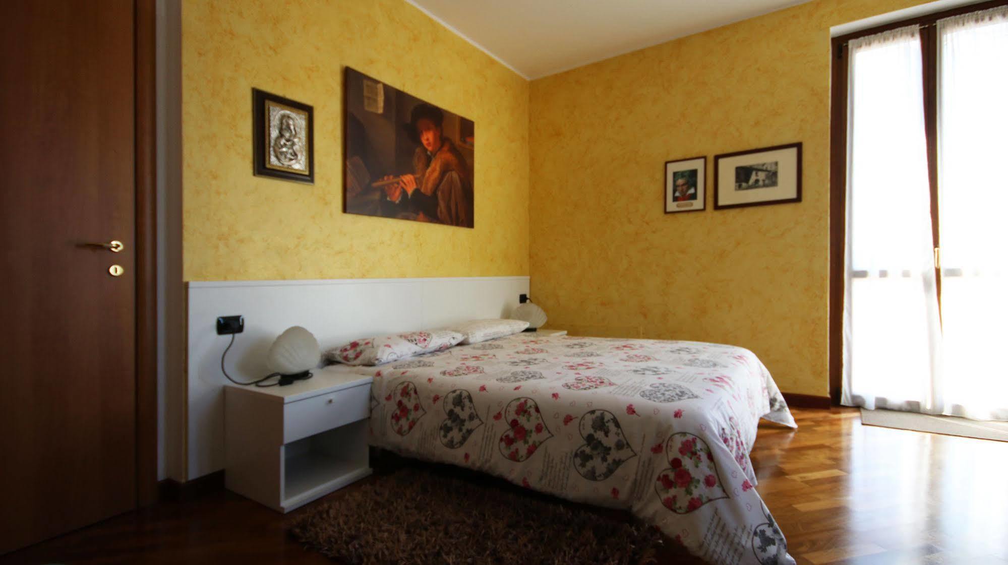 B&B-Foresteria Casa Della Musica Lake Como Mandello del Lario Exteriér fotografie