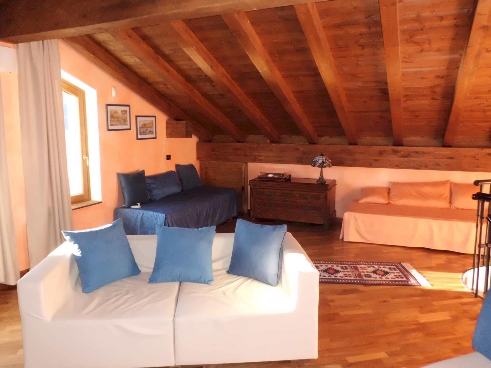 B&B-Foresteria Casa Della Musica Lake Como Mandello del Lario Exteriér fotografie